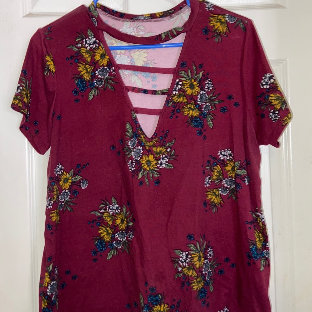 Red Flower top ❤️